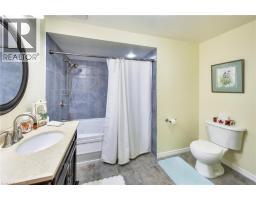 29 FORESTVIEW Court - 31