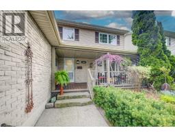 106 PARKLAND Crescent - 2
