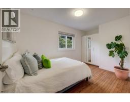 106 PARKLAND Crescent - 26