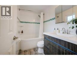 106 PARKLAND Crescent - 29