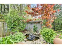 106 PARKLAND Crescent - 40