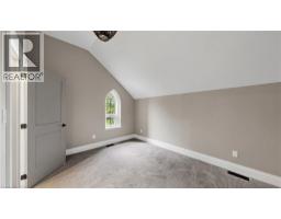 41 TALBOT Road - 21