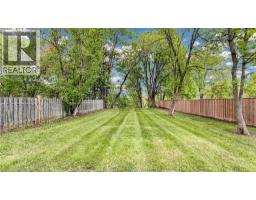 41 TALBOT Road - 38