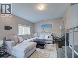 744 NELSON Street - 17