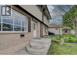 744 NELSON Street - 4