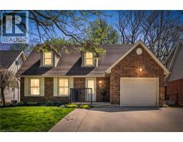 70 PEACHTREE Crescent - 1