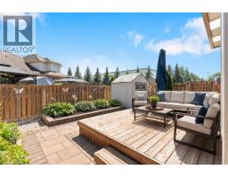 78 ANGELA Crescent - 27