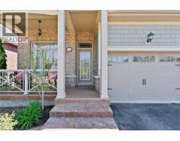 78 ANGELA Crescent - 3