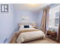 1642 KING Street E - 15