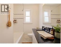 1642 KING Street E - 17