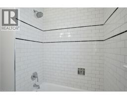 1642 KING Street E - 19