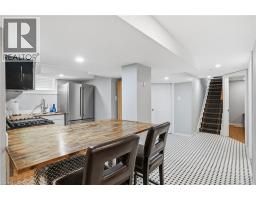 1642 KING Street E - 32