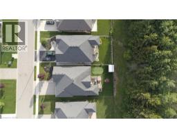 122 ANGLER Avenue - 2