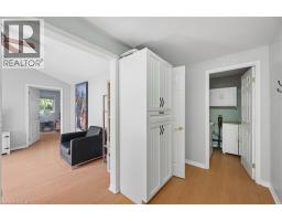 50 LEWIS Crescent - 24