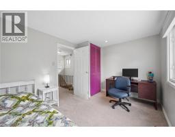 50 LEWIS Crescent - 27