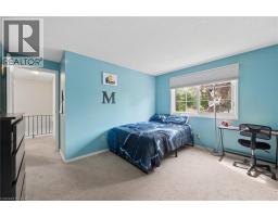 50 LEWIS Crescent - 29