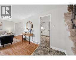 50 LEWIS Crescent - 3