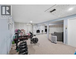 50 LEWIS Crescent - 34