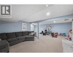 50 LEWIS Crescent - 35