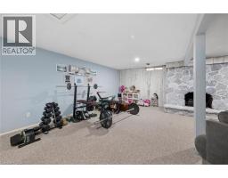 50 LEWIS Crescent - 36