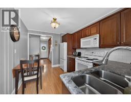 1350 LIMERIDGE Road E UnitNo. 32 - 13