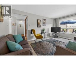 1350 LIMERIDGE Road E UnitNo. 32 - 8