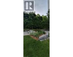 55 GREEN VALLEY Drive UnitNo. 404 - 2