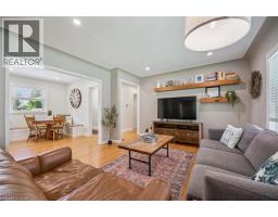 9 HEATHER Avenue - 17