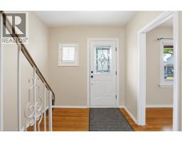 43 CAMERON Avenue N - 3