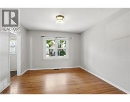 43 CAMERON Avenue N - 6