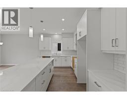 150 HODGKINS Avenue - 8