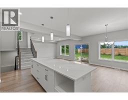 150 HODGKINS Avenue - 9