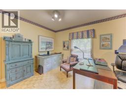 98 LONGWOOD Drive - 12