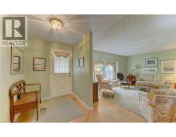 98 LONGWOOD Drive - 5