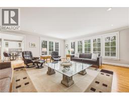 7 COLONIAL Crescent - 14