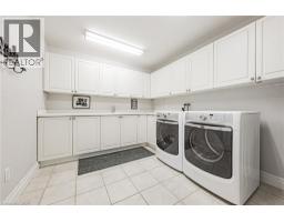 7 COLONIAL Crescent - 25