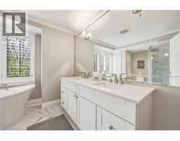 7 COLONIAL Crescent - 28