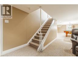 7 COLONIAL Crescent - 38