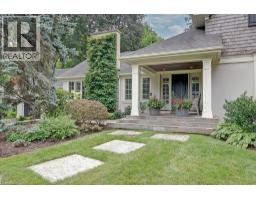 7 COLONIAL Crescent - 4