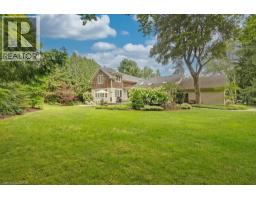 7 COLONIAL Crescent - 46
