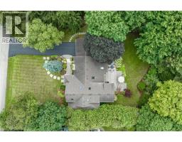 7 COLONIAL Crescent - 49