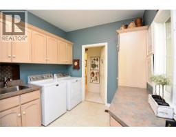 712 ROBSON Road - 18