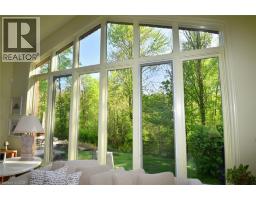 712 ROBSON Road - 24