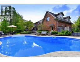 712 ROBSON Road - 37