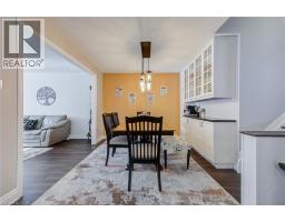 2348 MALCOLM Crescent - 10
