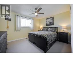 2348 MALCOLM Crescent - 20