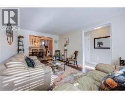 2348 MALCOLM Crescent - 8