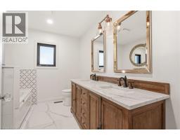 329 PLAINS Road W - 16