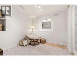 329 PLAINS Road W - 27