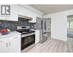 92 PINEMEADOW Crescent - 16